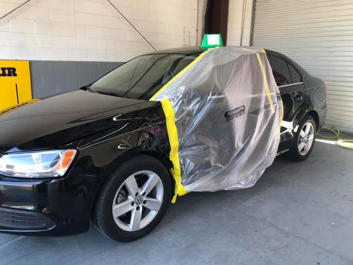 Assessing whether a bumper cover should be repaired or replaced in Brownsville, TX